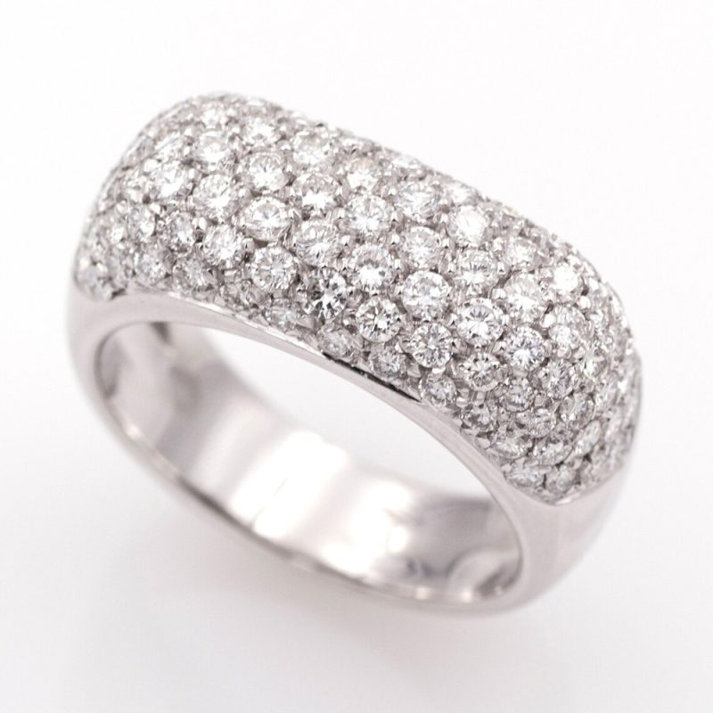 Anillo de oro blanco 750 con 1,90 ct. de diamantes en pavé con informe de joyería HRD.-Adamas Ibérica.