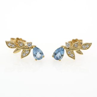 Pendientes con forma de rama.